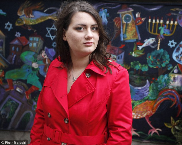 El trauma de la niña del abrigo rojo de La lista de Schindler EL