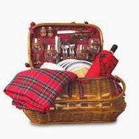 Picnic Time Highlander Basket Picnic Time Highlander Basket