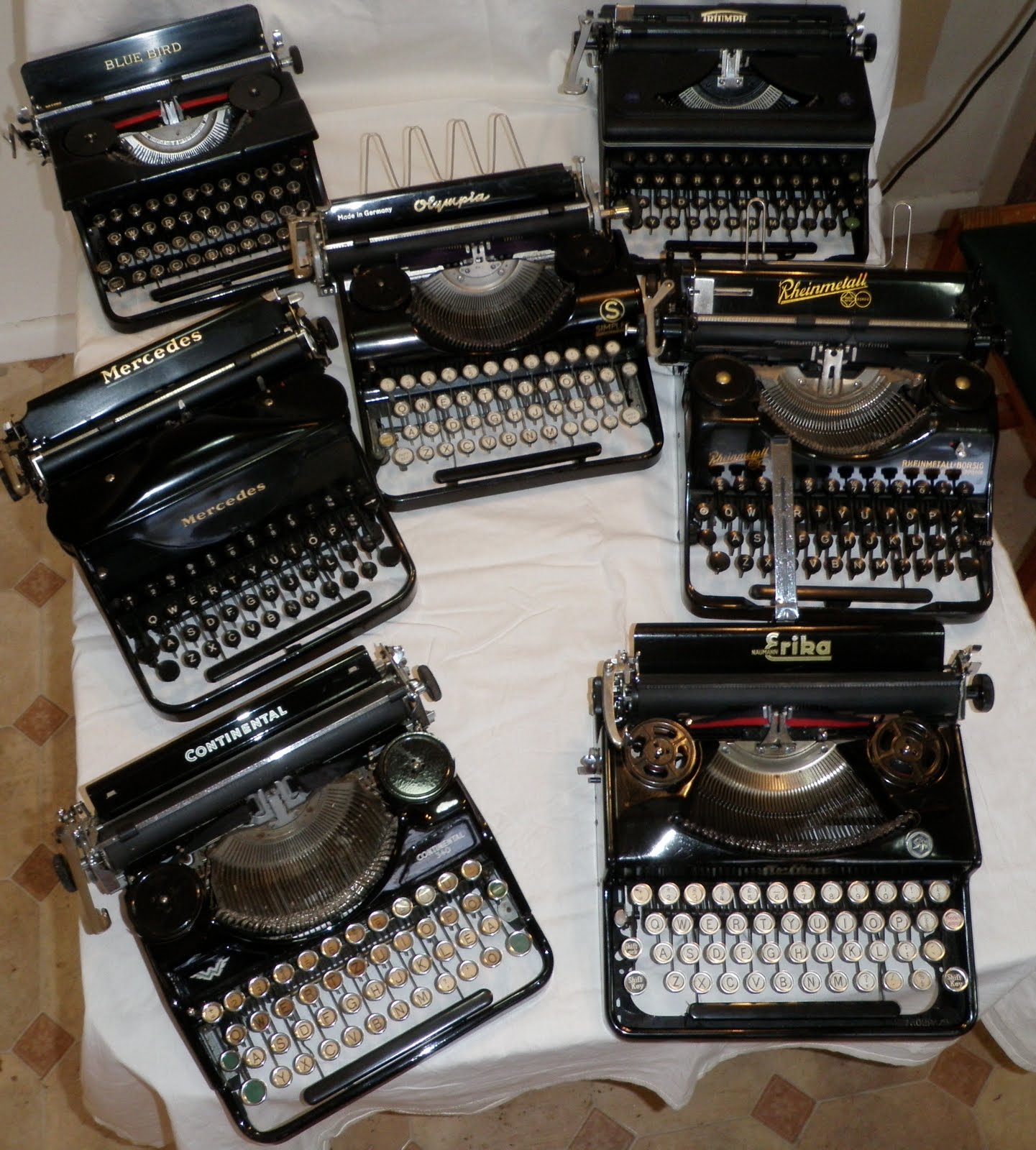 oz.Typewriter 100 Years of Olivetti Typewriters Adriano the Aesthete