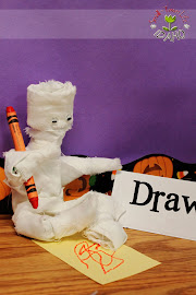 Bendable Mummy Craft/Verb Activity