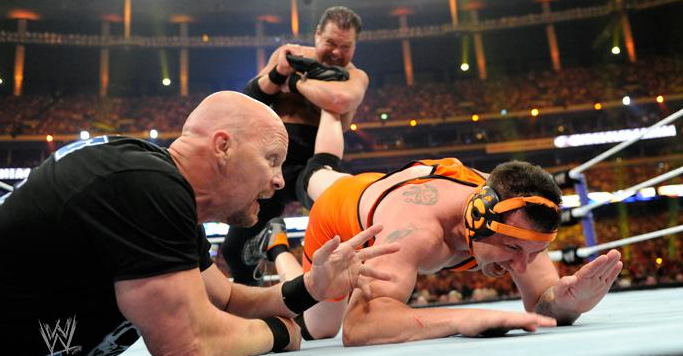http://2.bp.blogspot.com/-8AYGJkAwqZ0/TZlN4rHuVnI/AAAAAAAABQs/CUoPxRuxKnM/s1600/Full+story+%2526+photo+%2526+result+-+April+3%252C+2011+Michael+Cole+VS.+Jerry+%2528The+King%2529+Lawler+WWE+WrestleMania+XXVII+27+-+3-4-2011+-+10.JPG
