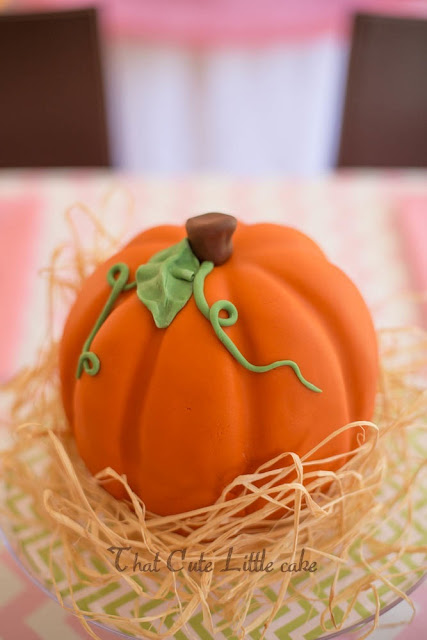 That Cute Little Cake: A Sweet Little Pumpkin Party