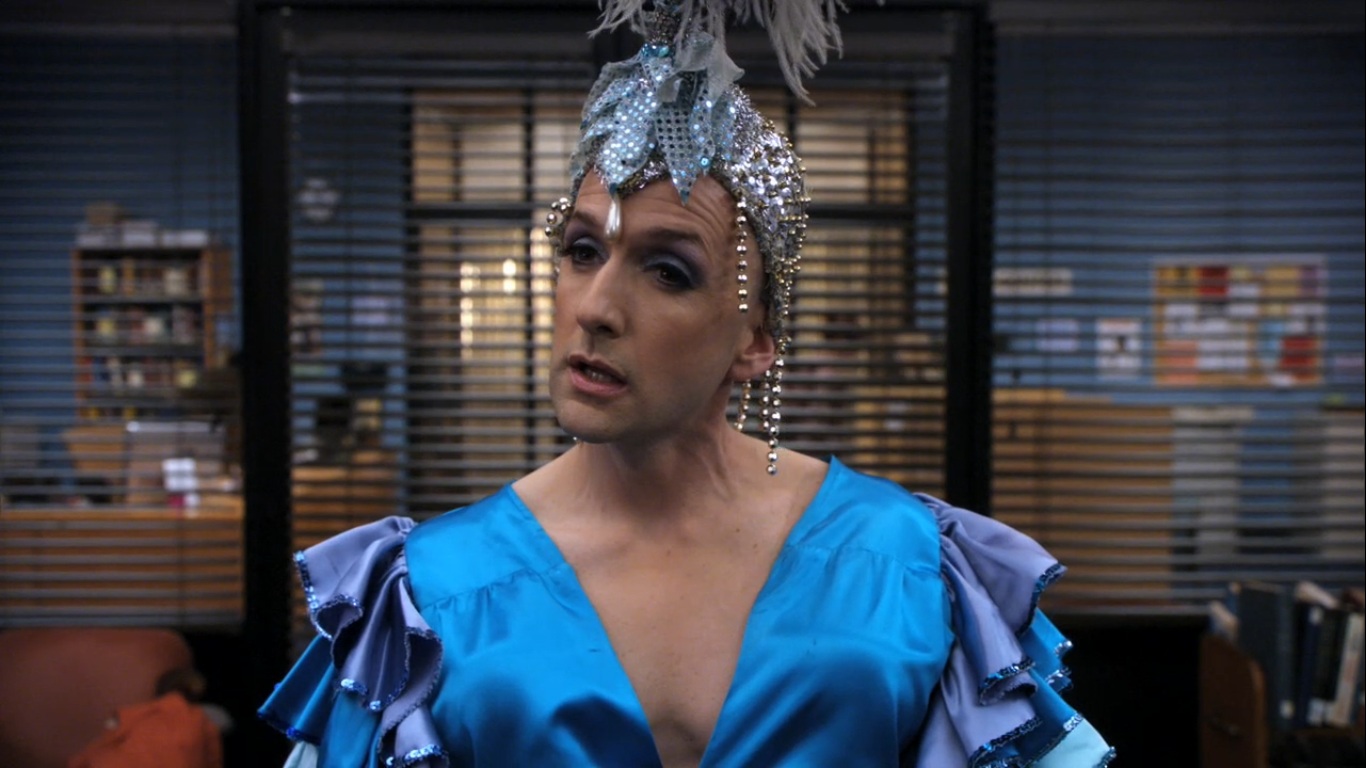 PiktaPanda Persirengimo maniakas Dean Pelton (foto)/Dean Pelton outfits