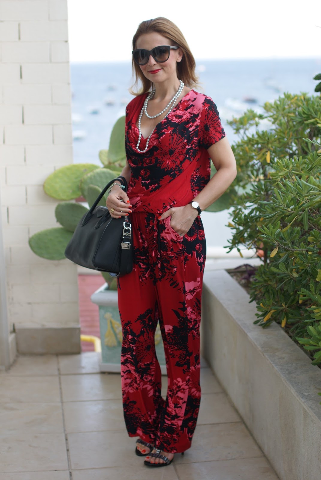 How to wear a jumpsuit in the evening with Smash! Indigo overall and Givenchy Antigona bag on Fashion and Cookies fashion blog