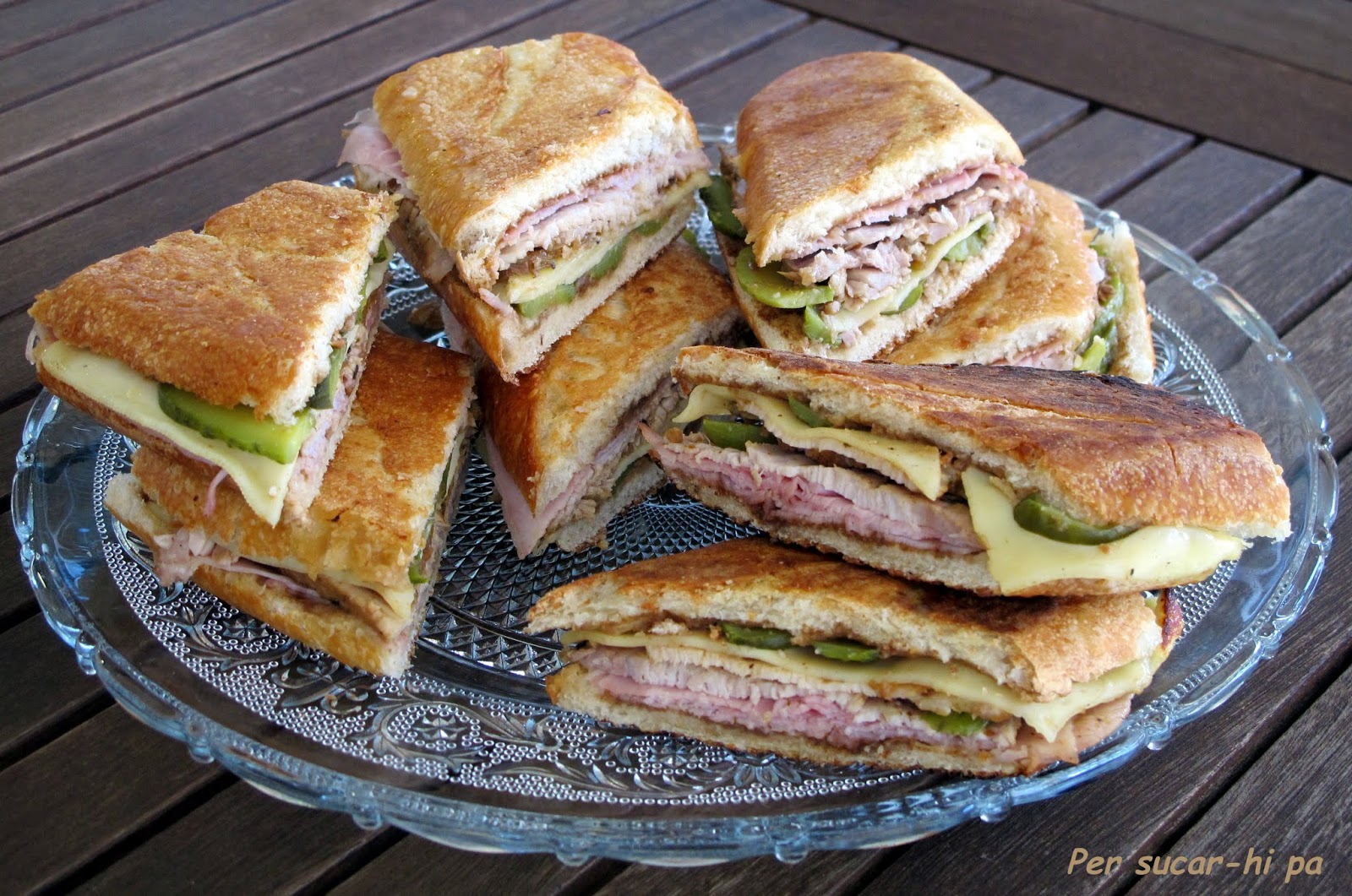 Per sucarhi pa, gastronomía y viajes Empingao el bocata cubano