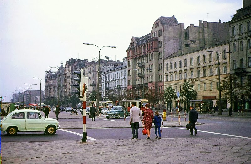 http://2.bp.blogspot.com/-8EF7ljBsri8/Uqw0WbjPaWI/AAAAAAAAWns/72pmzYGNFmI/s1600/Warsaw+of+1969+(1).jpg