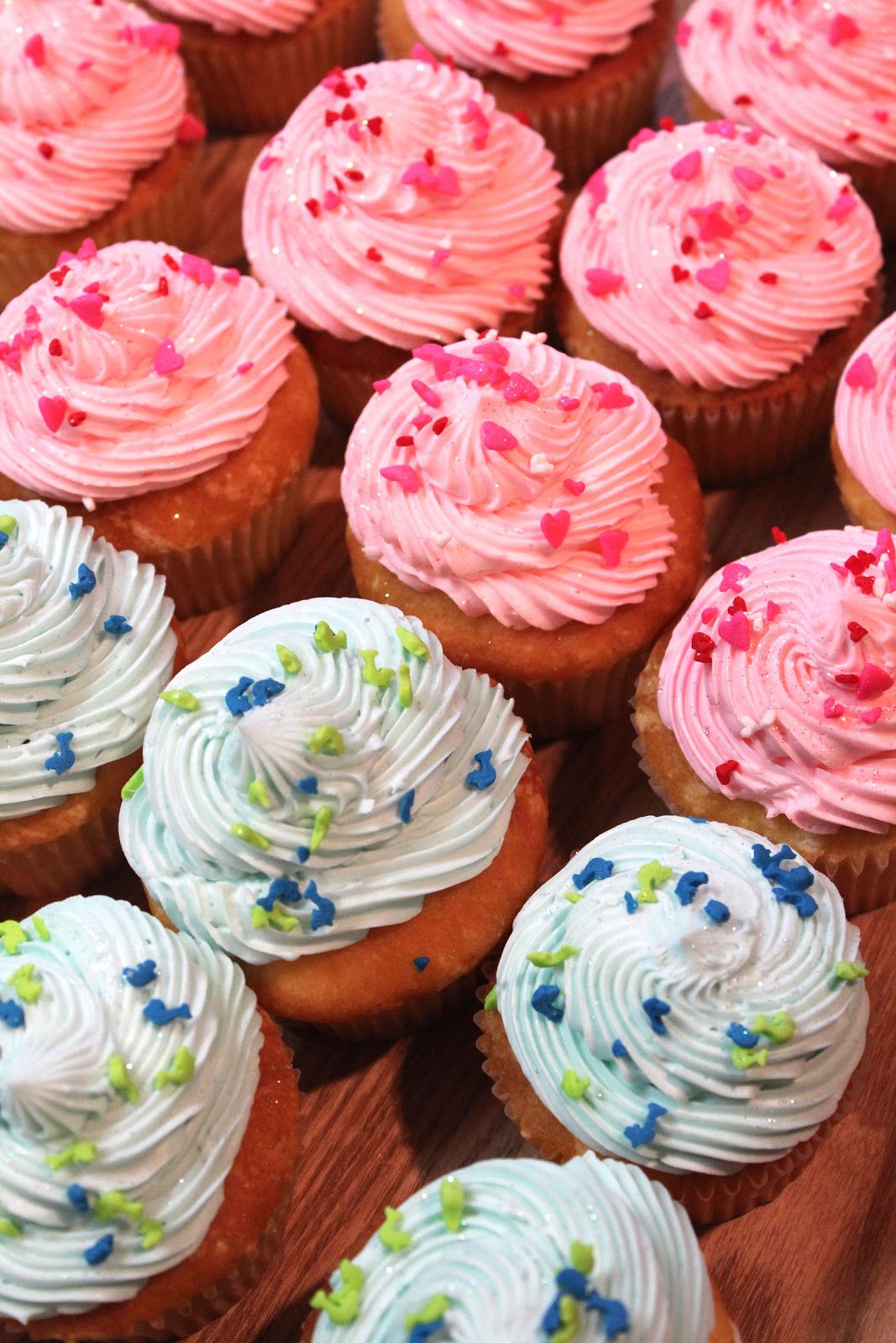 Tortelicious Blue & Pink Cupcakes