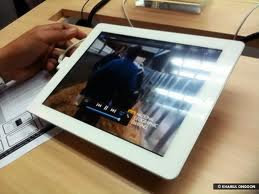 Apple iPad 2 64Gb (Wi-Fi and 3G),_Harga:Rp.4.200,000