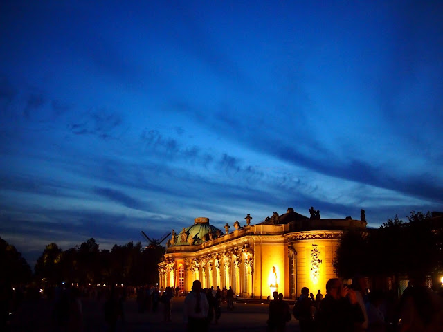 Unter Alten Platanen Bergblumengarten