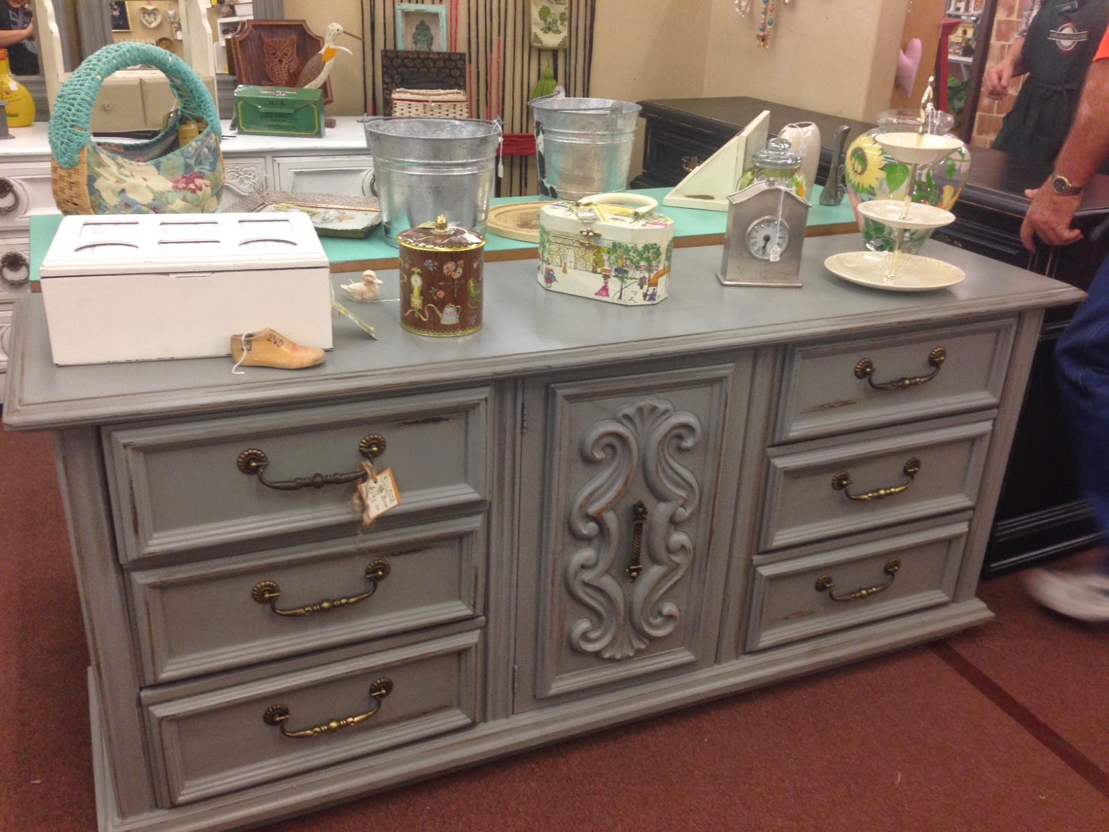 My Dear Trash What Color Should I Paint A Dresser?