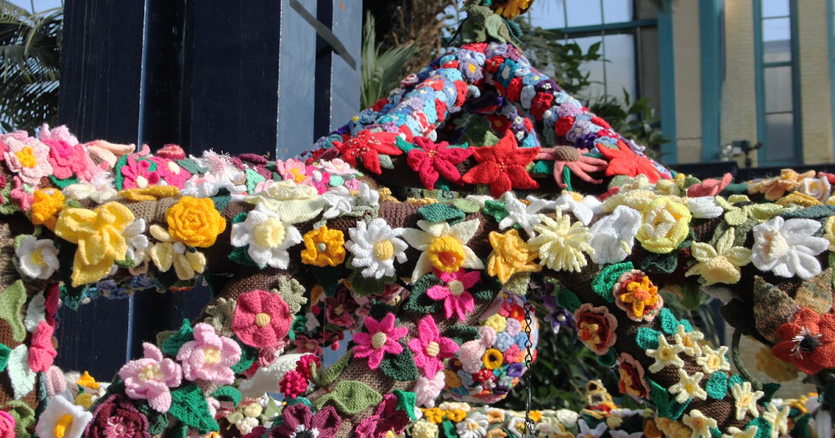 Purple crafts: Inspiration from Knitting and Stitching show in London