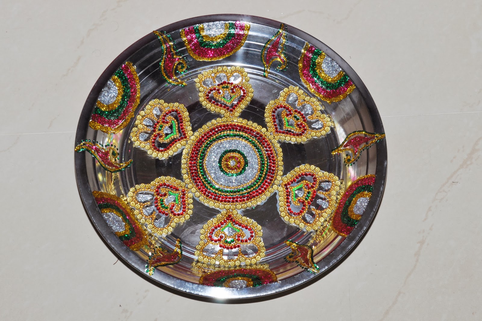 Aarathi Plates