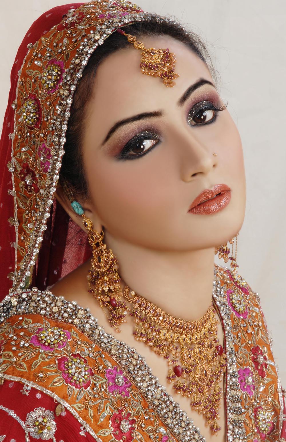 Women Fashion Trend Bridal Makeup 2012