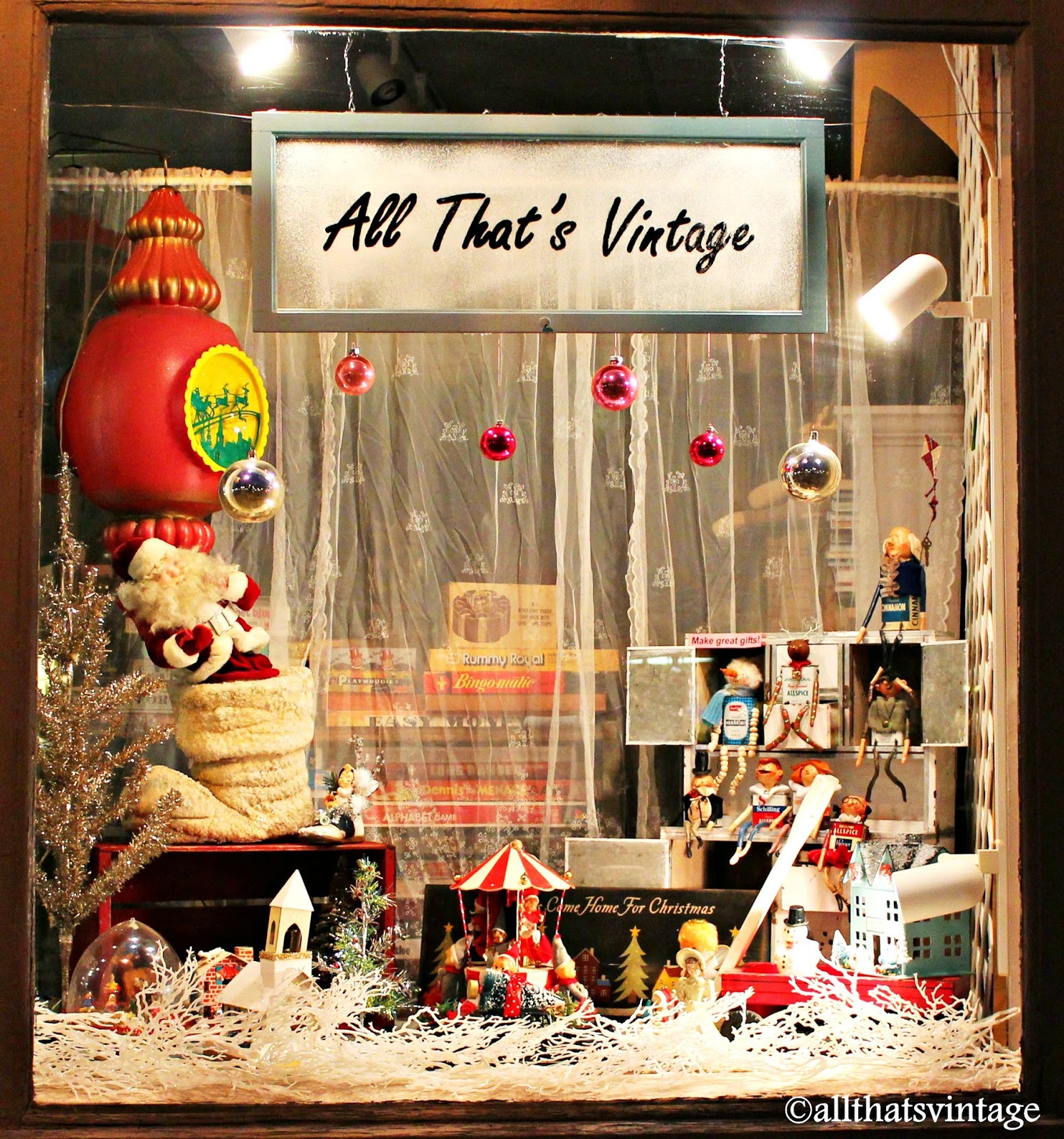 All That's Vintage Christmas Window Displays in Galena