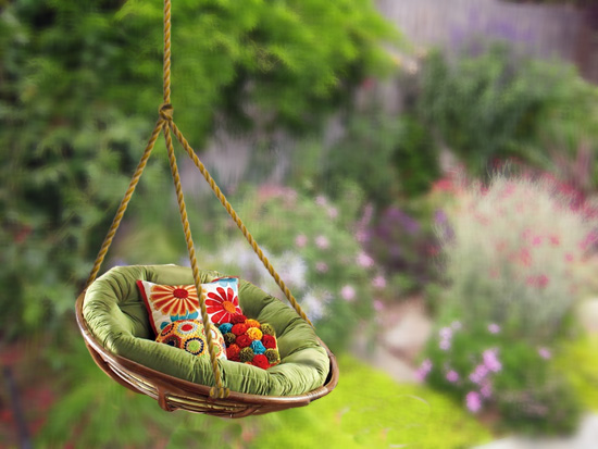 garden swing chairs