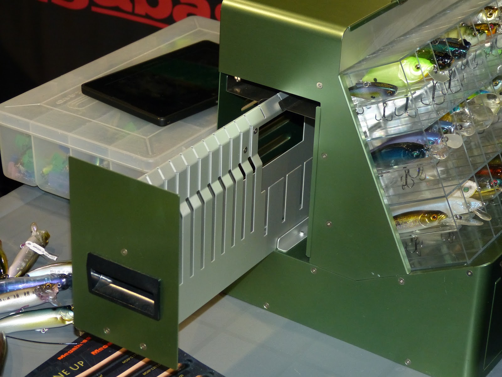 IBASSIN Coolest Tackle Box Ever!