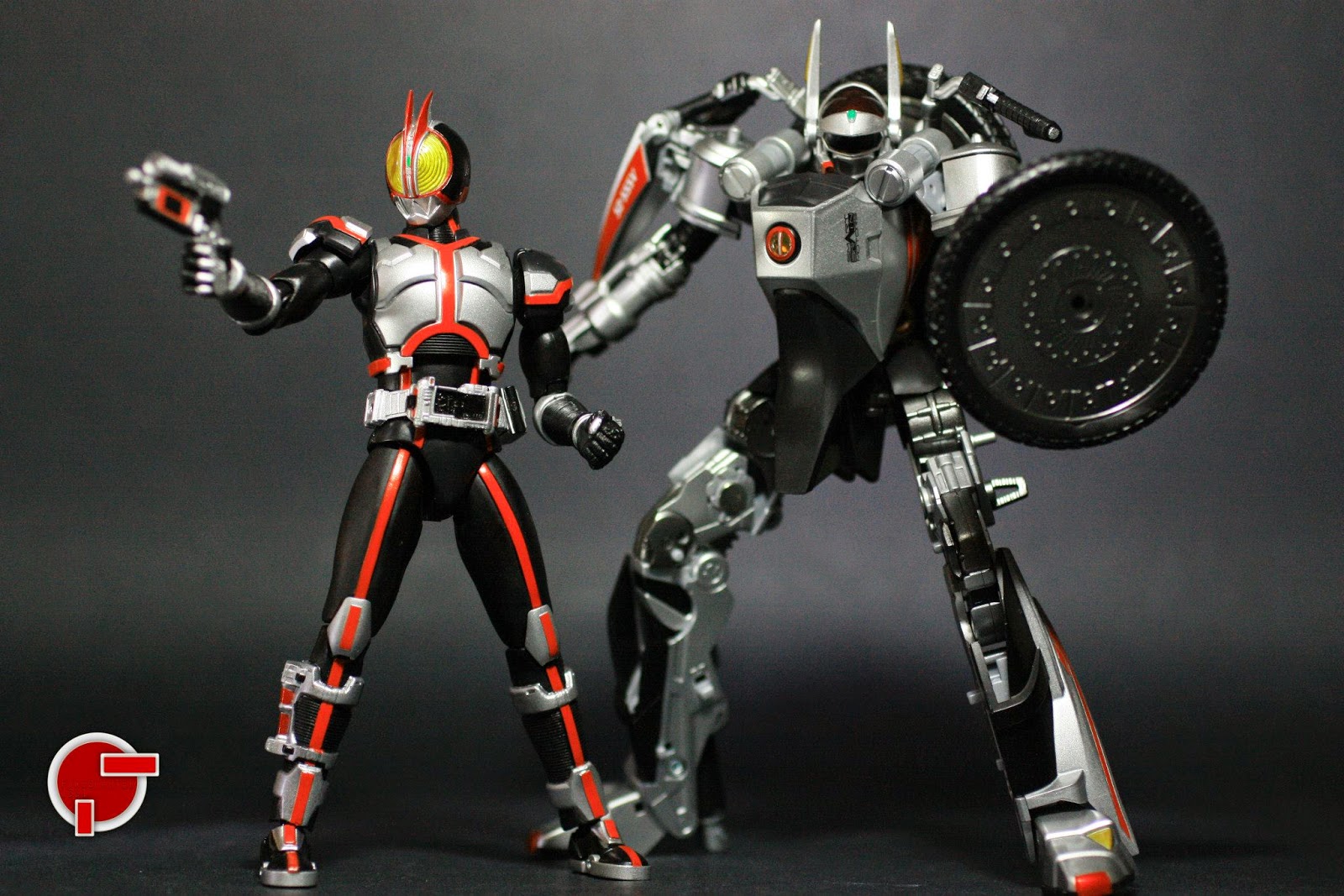 Kamen Rider Faiz Toys 14