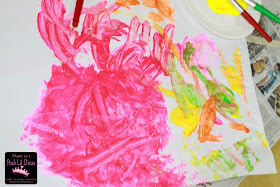 Mom to 2 Posh Lil Divas: Friendship Week in Preschool