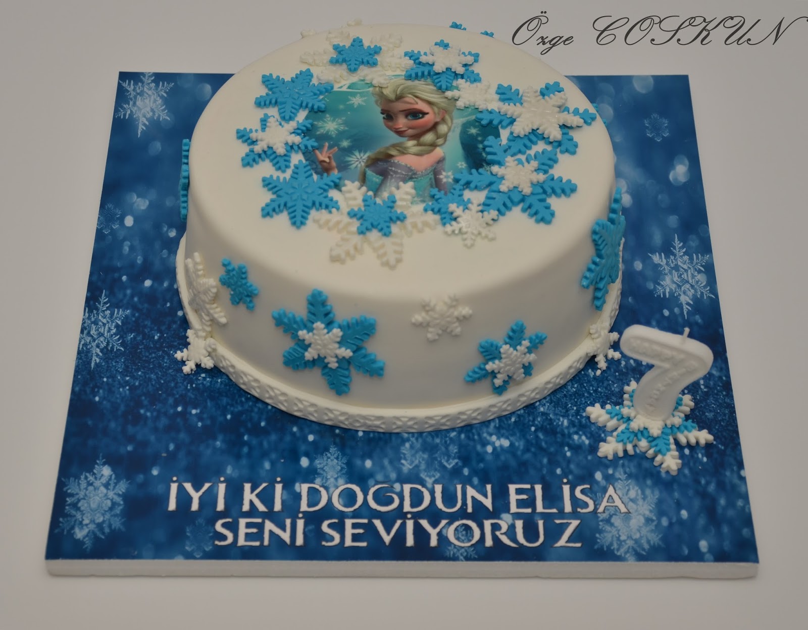 Tatlı Sürprizler Yap!!! NO1. ELSA PASTA