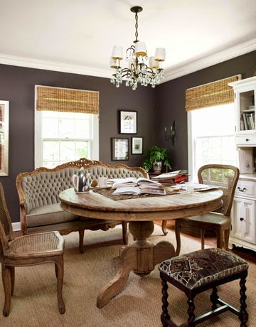 Wallmarks: Sofa for Dining Seating