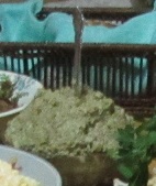 баклажаны с орехами и чесноком закуска из баклажан с орехами и зеленью в салатнике
