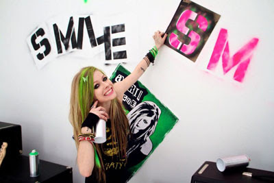 Avril - Smile