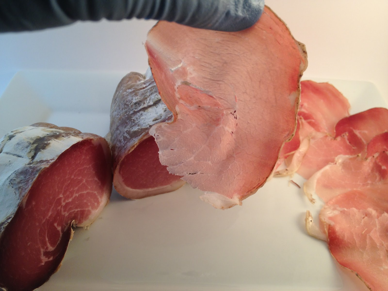 PROSCIUTTO PICCOLO 2 PRESUNTO CRU CHARCUTARIA CASA DI PUCCI