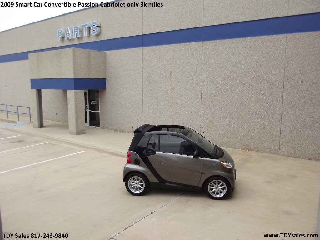 2009 MercedesBenz Smart Car Convertible Passion Cabriolet only 3k