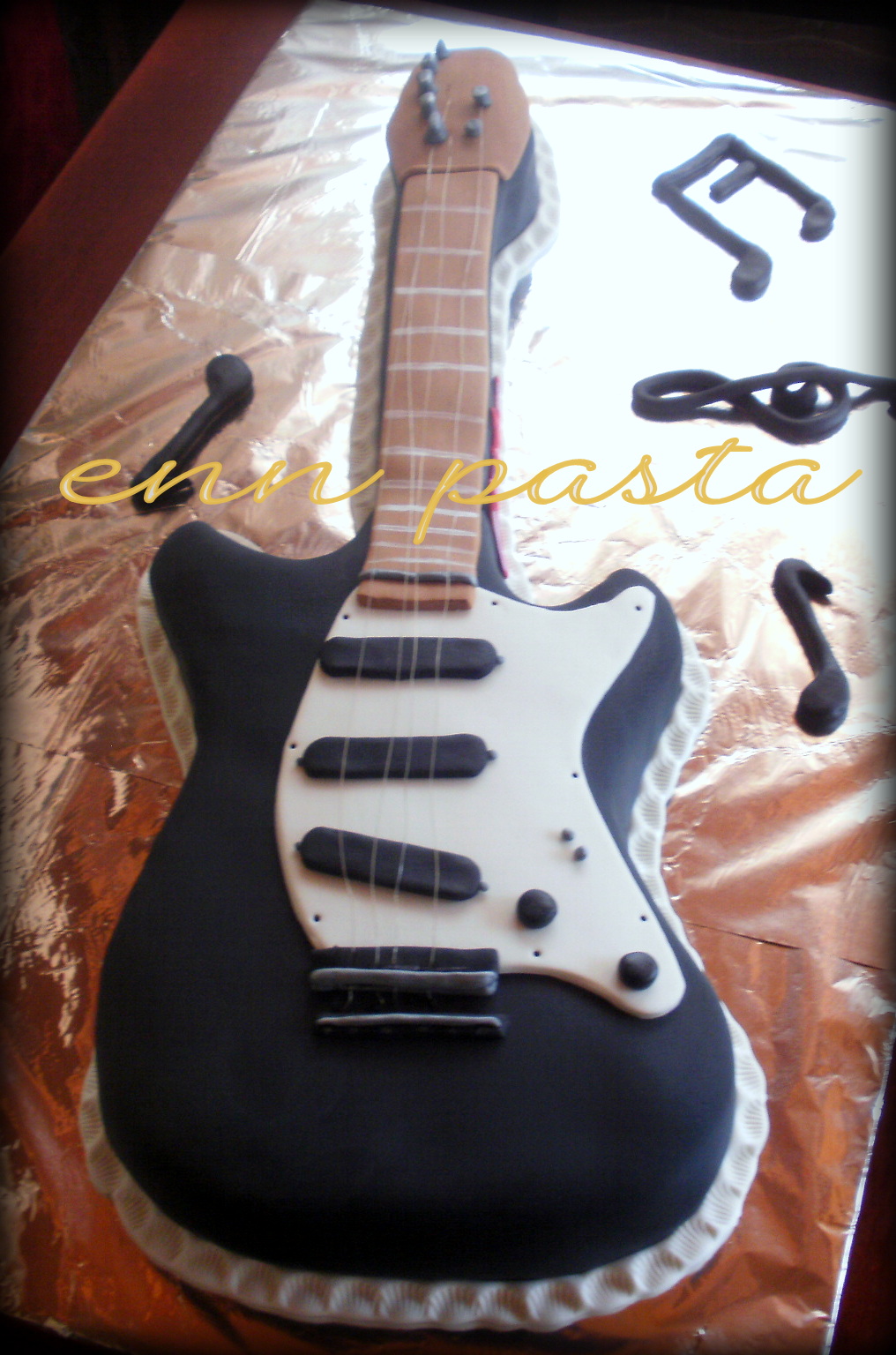 Enn Pasta Elektronik Gitar Pasta