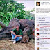 Indignación en la red por foto de Spielberg con dinosaurio muerto