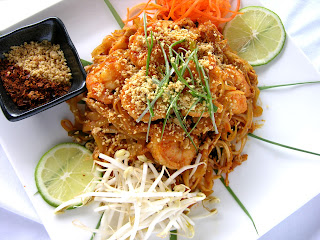 Seafood pad Thai Seafood pad Thai
