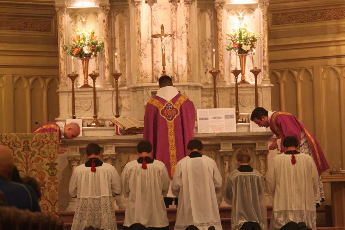 Veritatem facientes in caritate Solemn High Mass after the 2013 Walk