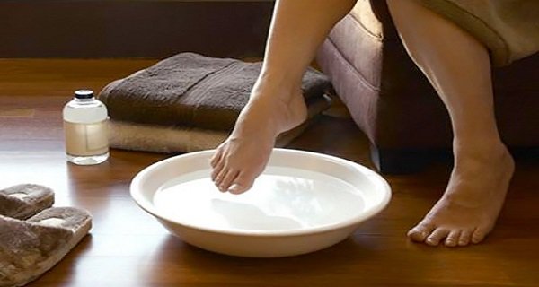 Apple Cider Vinegar Bath to Treat Arthritis & Joint Pain Naturally Treat Arthritis & Joint Pain Naturally