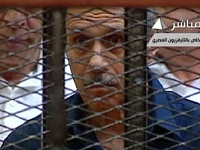 Hosni Mubarak não está morto, está em coma 1 Hosni.gif
