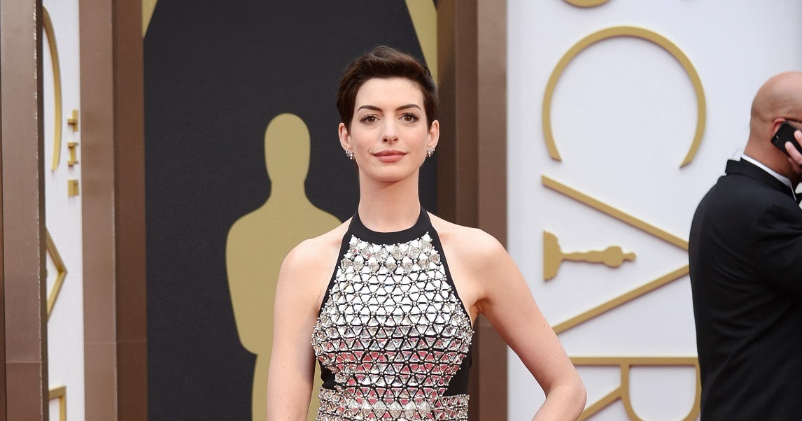 Anne Hathway opts for a Gucci column gown for the 2014 Oscars - My Face