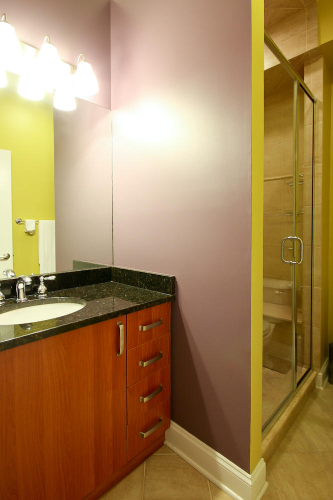 The Chicago Real Estate Local New for Sale A contemporary Ravenswood condo for 299,000