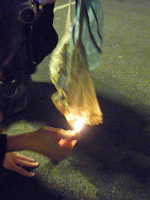 bakar seluar dalam