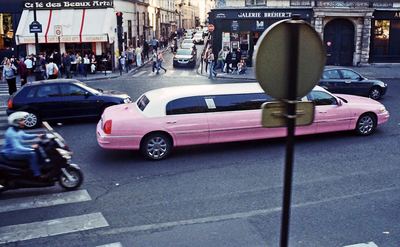 pink mini limo