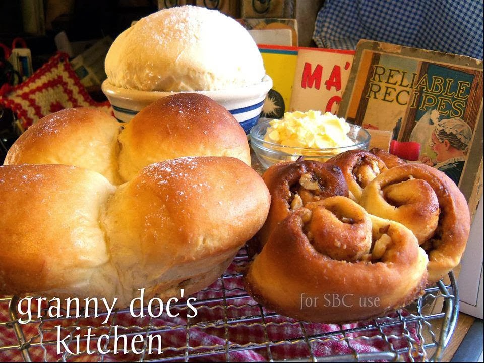 This is how we Mommy Hawaiian Sweet Rolls / Cinnamon Rolls