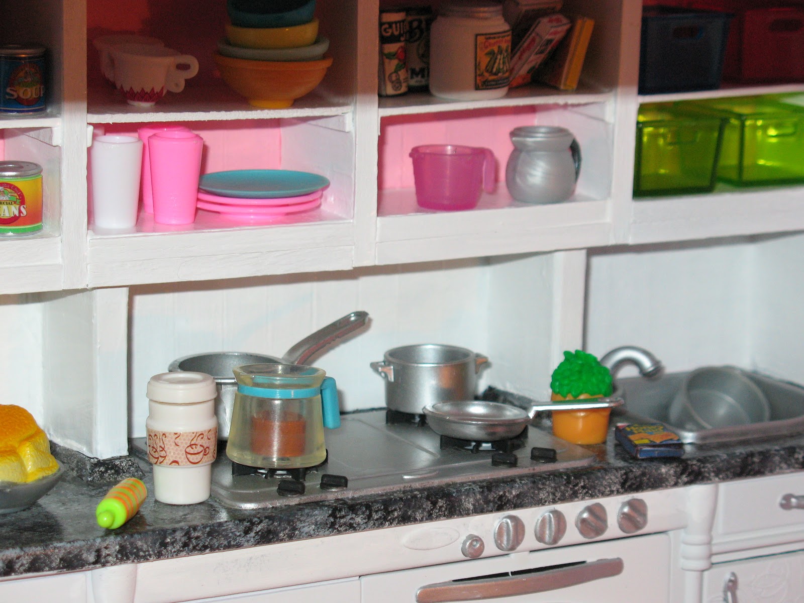 Artsy Fartsy Barbie's Kitchen