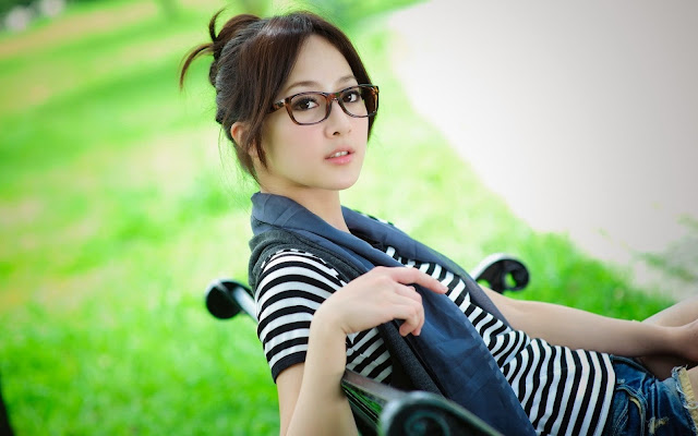 2884-Cute Korean Girl HD Wallpaperz