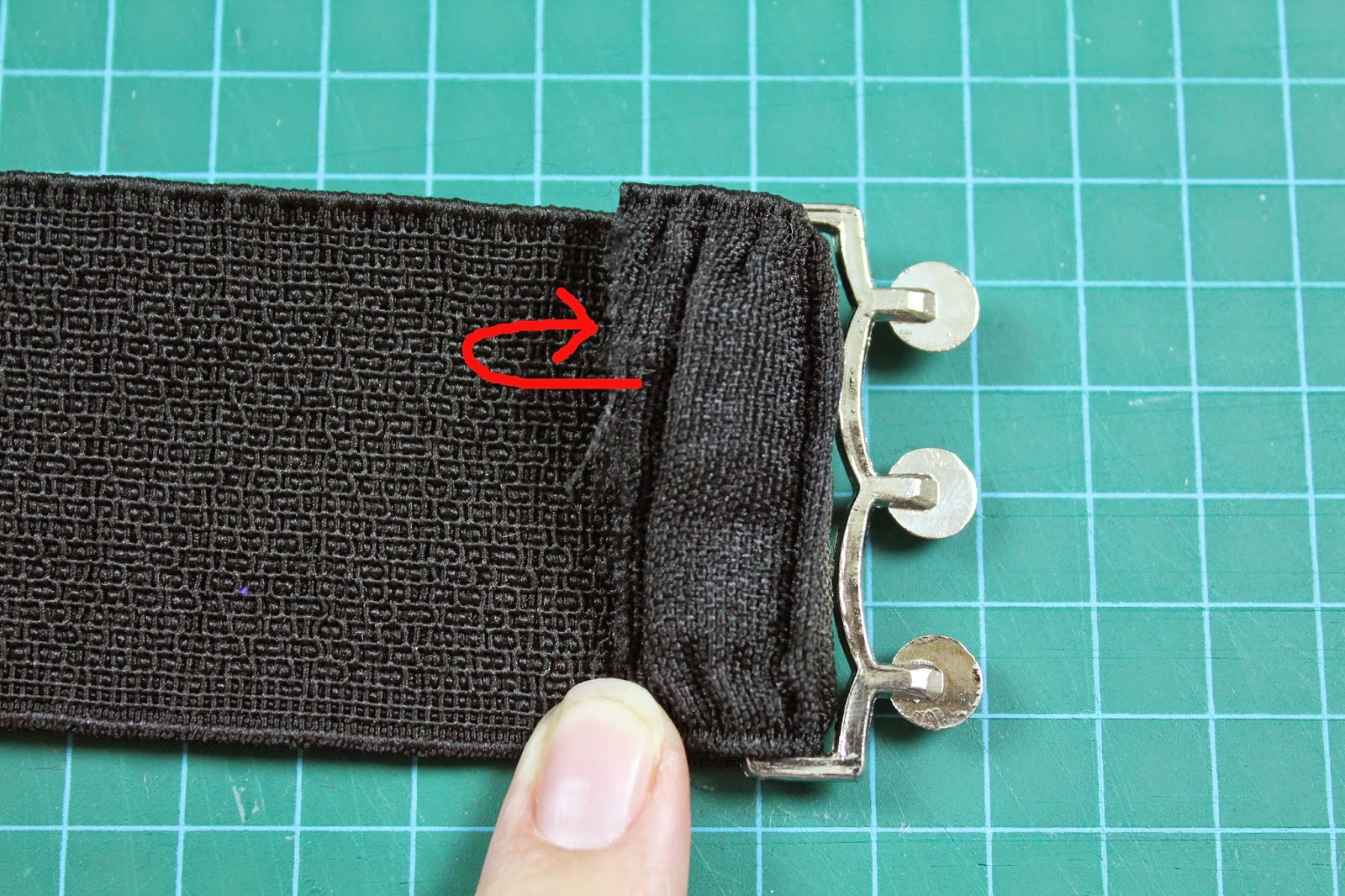 HeidiandFinn modern wears for kids How to make Elastic Belts x3 a