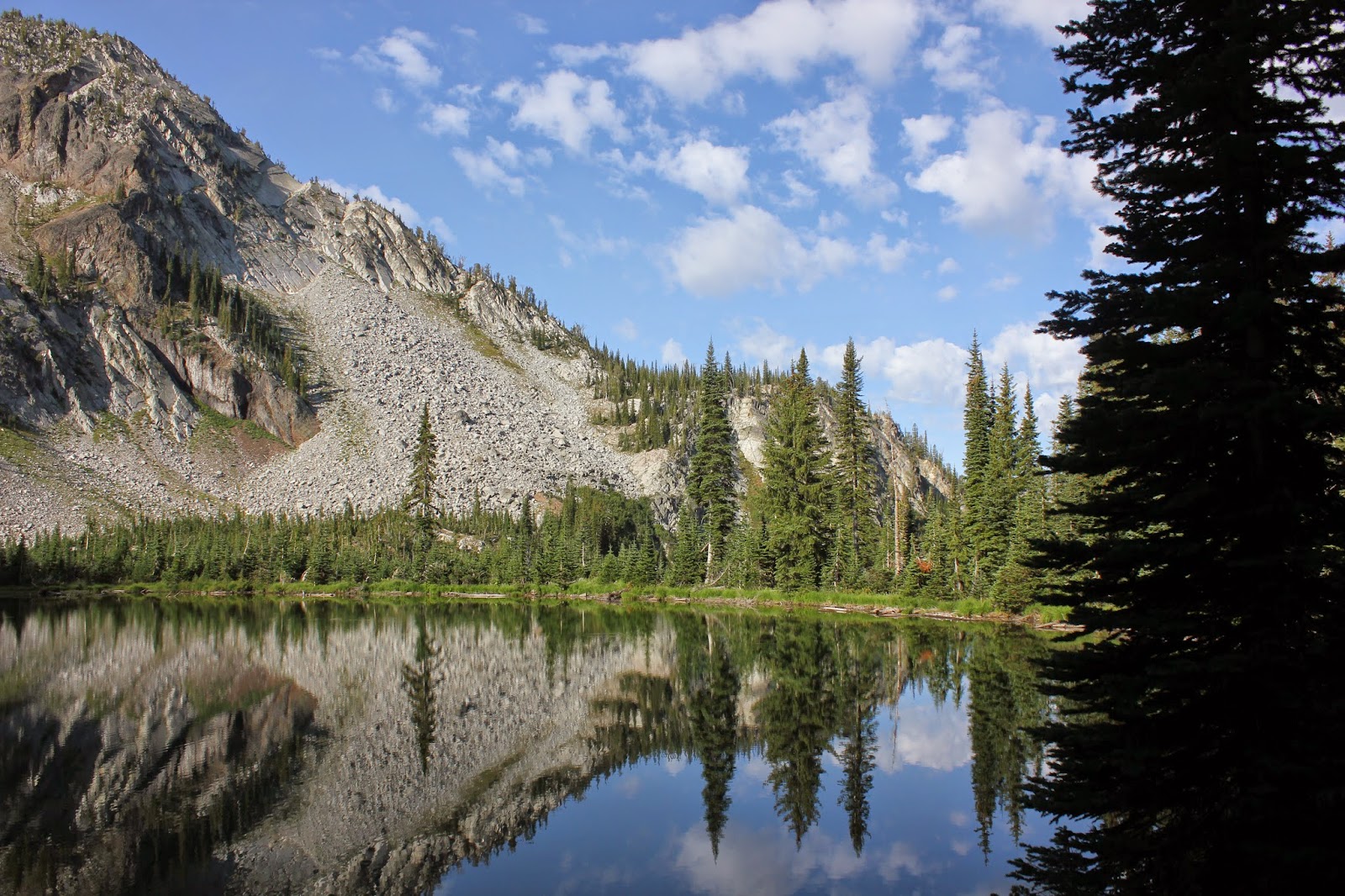 Mario's Hiking Photos Culver Lake, Oregon