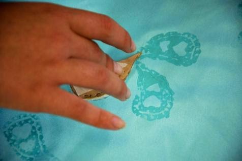 discharge printing resist printing what is discharge printing