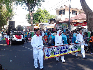 Cerita Karnaval SMP-SMA Tuban 2012 2012-07-16+15.08.30