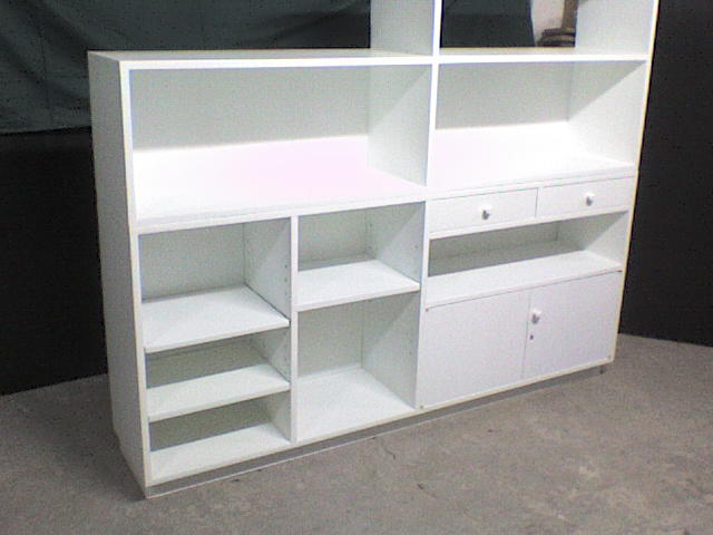 Restauración y laqueado de muebles: mueble con alzada