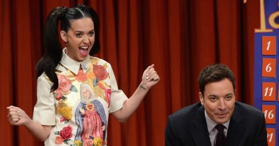 Katy Perry shows off flirty school girl look on 'Late Night With Jimmy
