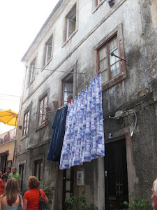 Menina tás à janela - Portugal Sintra