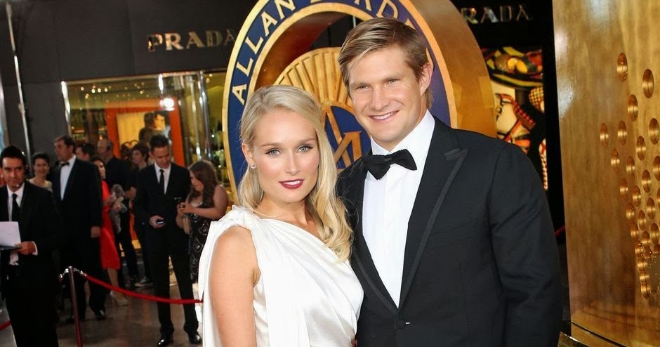 Words Celebrities Wallpapers: Shane Watson With His Family Latest