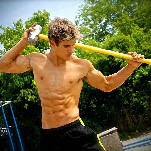Favorite Hunks & Other Things Sage Northcutt Weighing In
